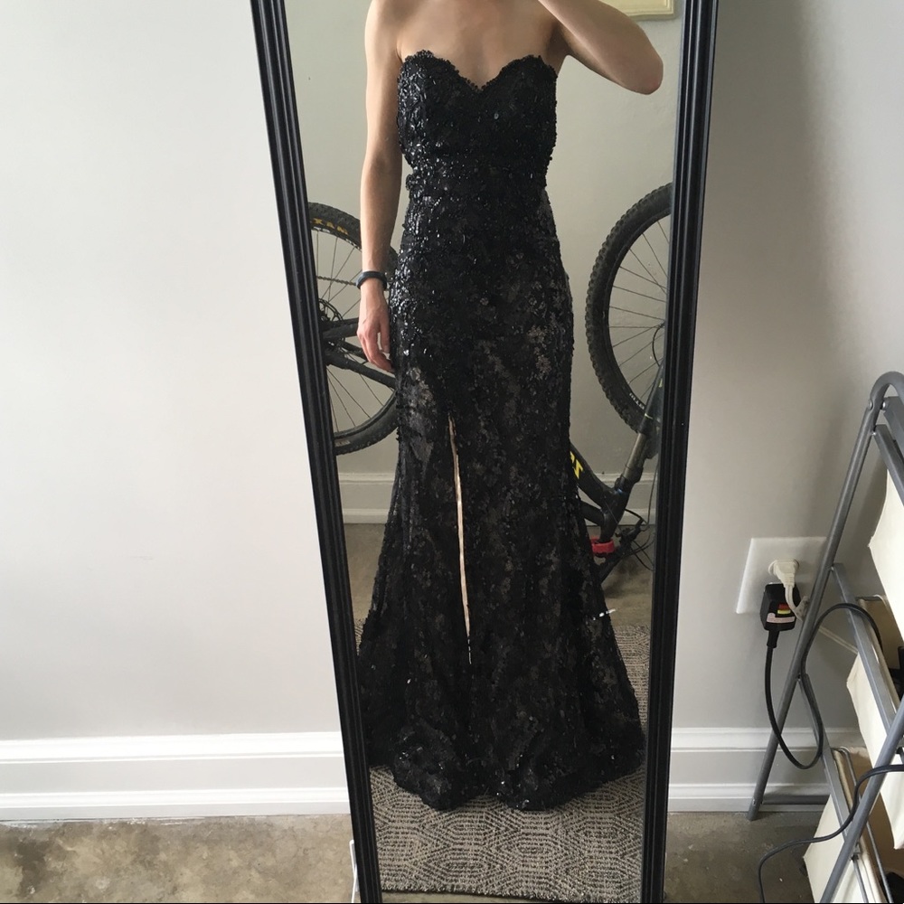Beaded prom/pageant/formal gown 00/0